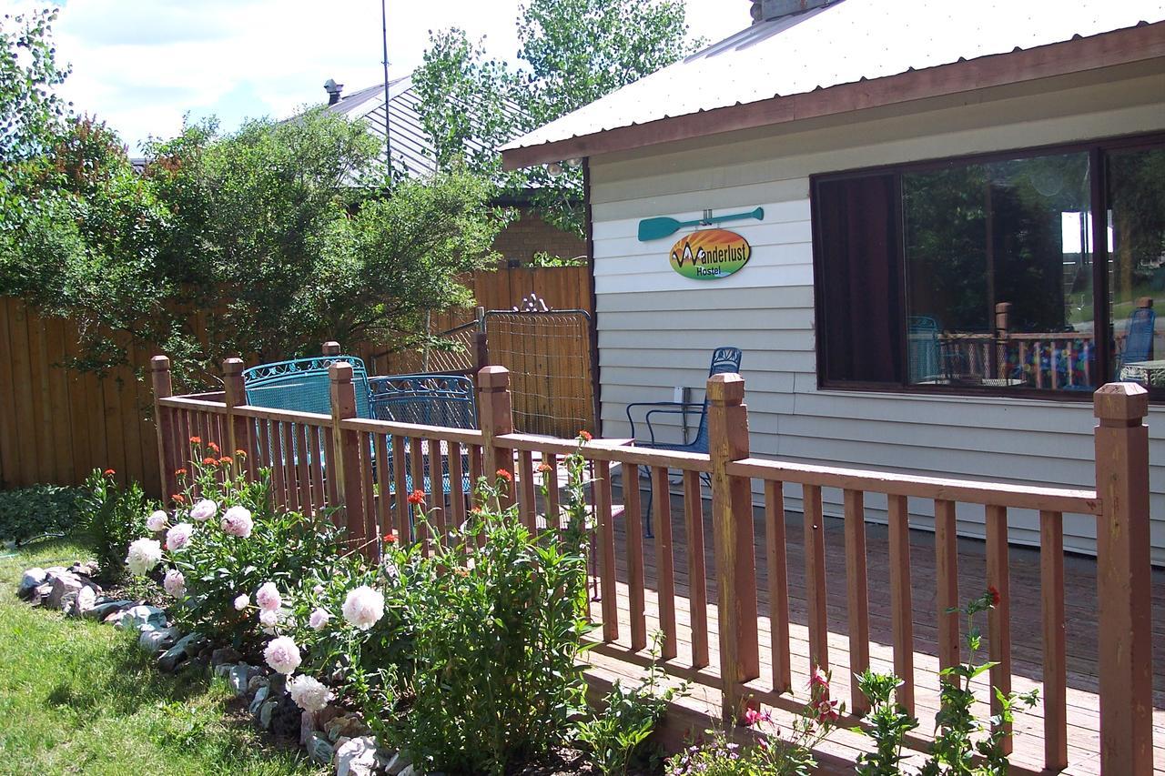 The Wanderlust Hostel Gunnison Exterior photo